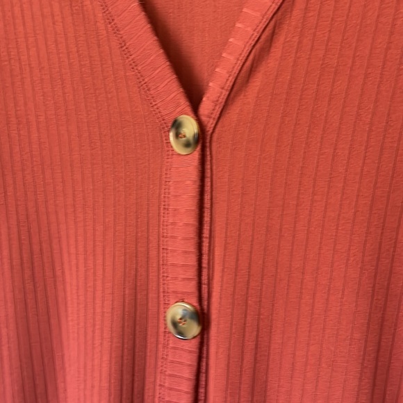 Brick 🧱 Colored NWT Ribbed button down Cardigan Dress Size M - Picture 2 of 8